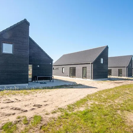 4 Bedroom Pet Friendly In Romo